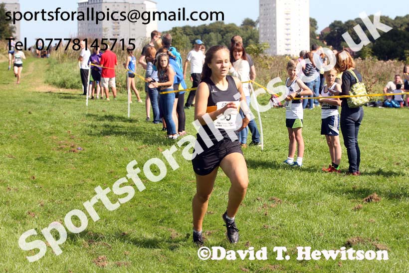 Mens and womens under-17s, Sunderland Harriers Cross Country, Farrington, Sunderland. Photo: David T. Hewitson/Sports for All Pics